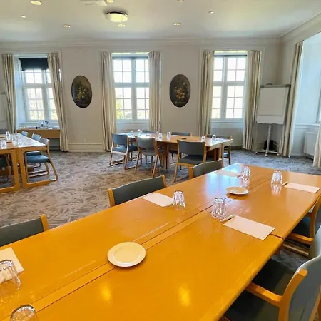 فندق Skjoldenaesholm Slot Jystrup