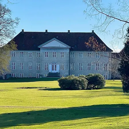 Skjoldenaesholm Slot Jystrup