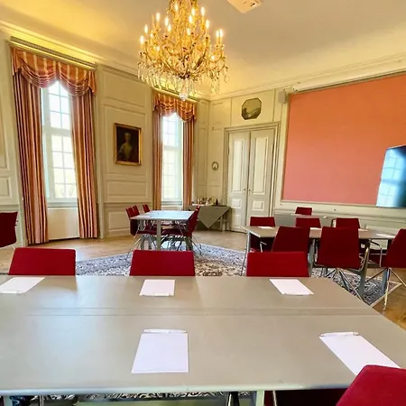 Hotell Skjoldenaesholm Slot 3*
