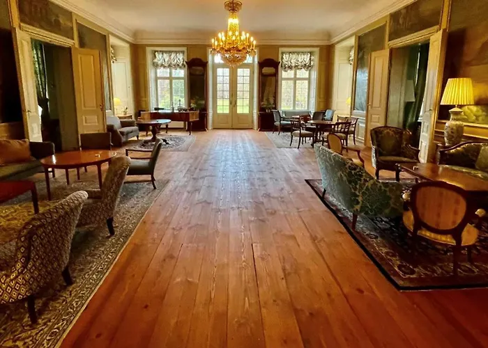Hotel Skjoldenaesholm Slot